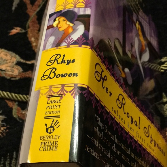 NWT, HER ROYAL SPYNESS,by Rhys Bowen, Large Print edition, Hardcover - Picture 3 of 5